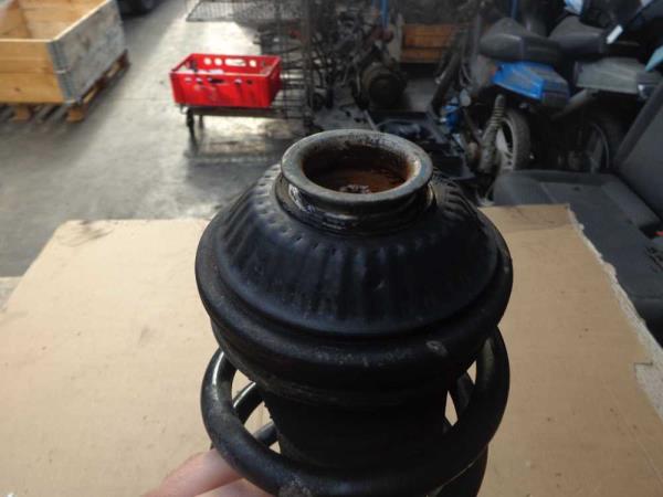 AMORTISSEUR AVANT GAUCHE OPEL ZAFIRA B - Vue 2